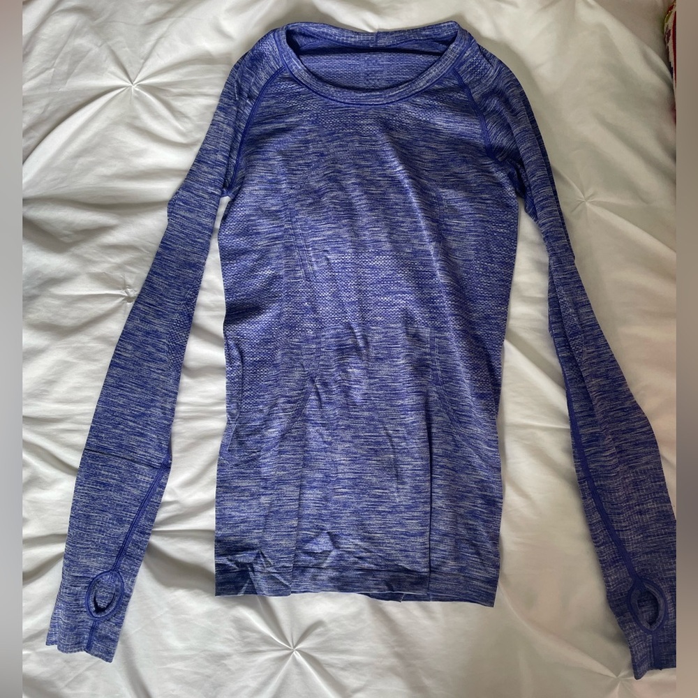 Luluemon purple blue swiftly tech top